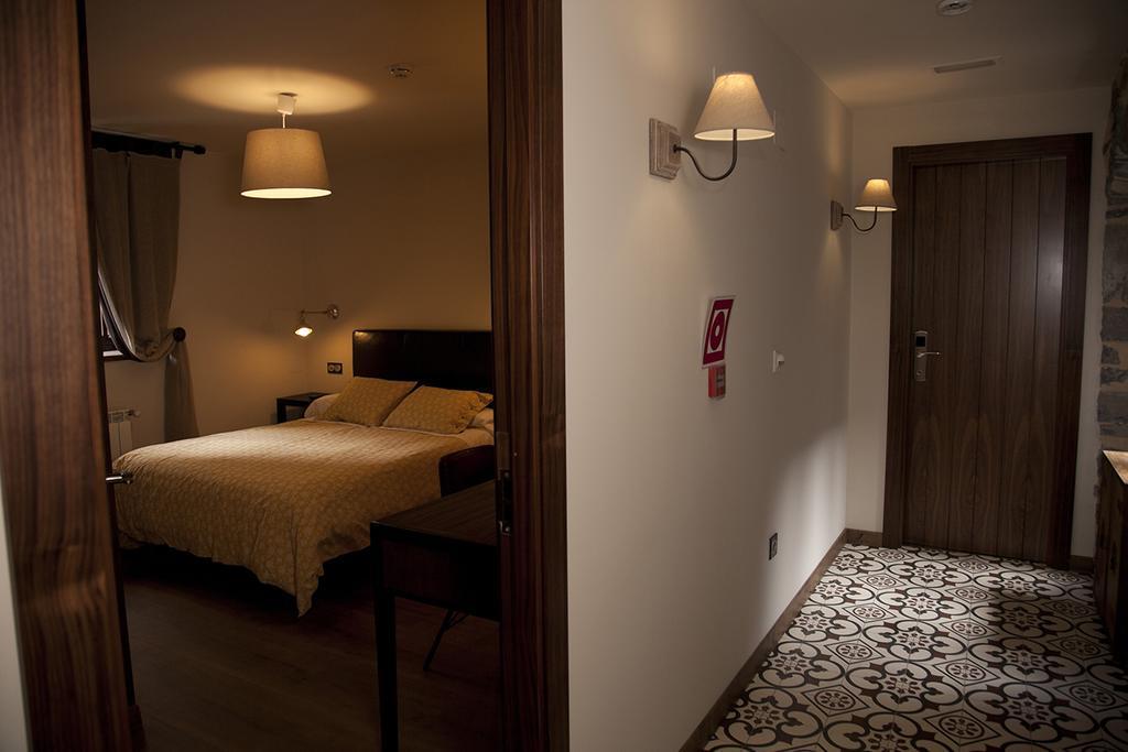 Hostel-Albergue Monte Perdido ตอร์ลา ห้อง รูปภาพ