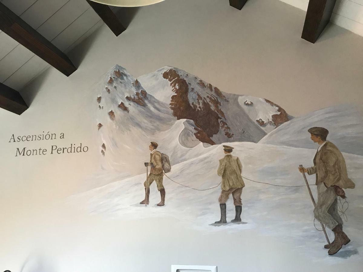 Hostel-Albergue Monte Perdido ตอร์ลา ภายนอก รูปภาพ